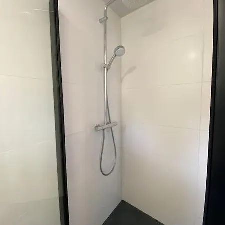 Vakantiehuis Charme Et Confort Pour 6 Personnes A *